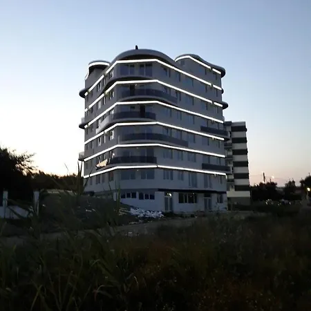 Somnila, Mamaia Nord Apartment